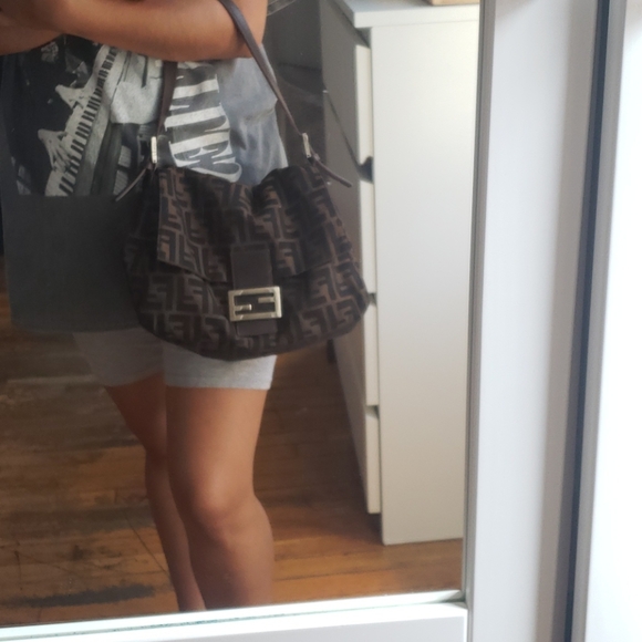 Fendi Zucca Mama Baguette Tabacco - Picture 8 of 15